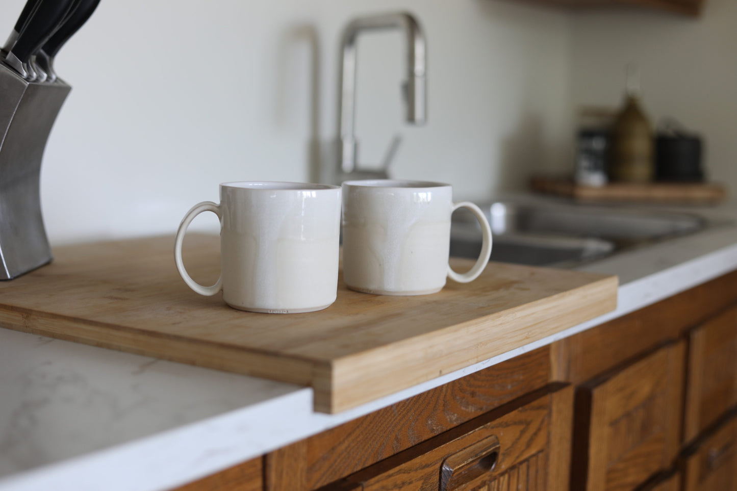 Pepo Ceramics Simple Coffee Mug - soft matte + gloss white