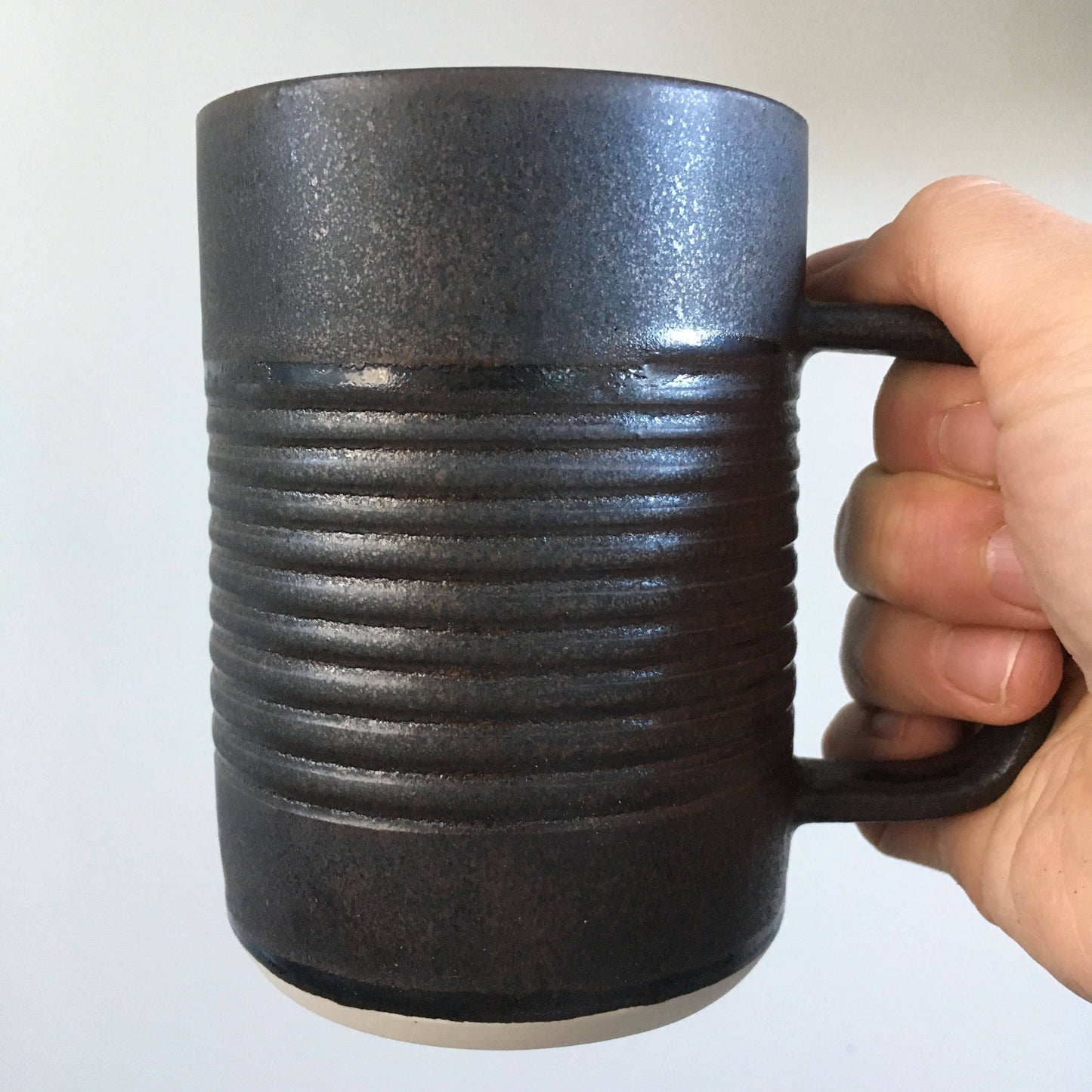 Pepo Ceramics Groove Beer Stein/Mug - wrought iron black