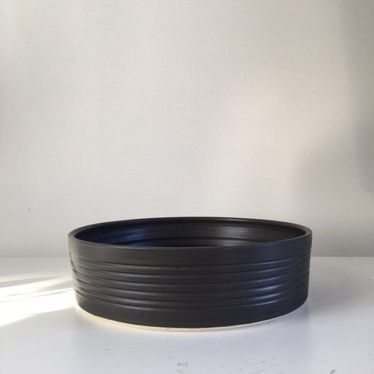 Pepo Ceramics Large Groove Serving Bowl - wrought iron black