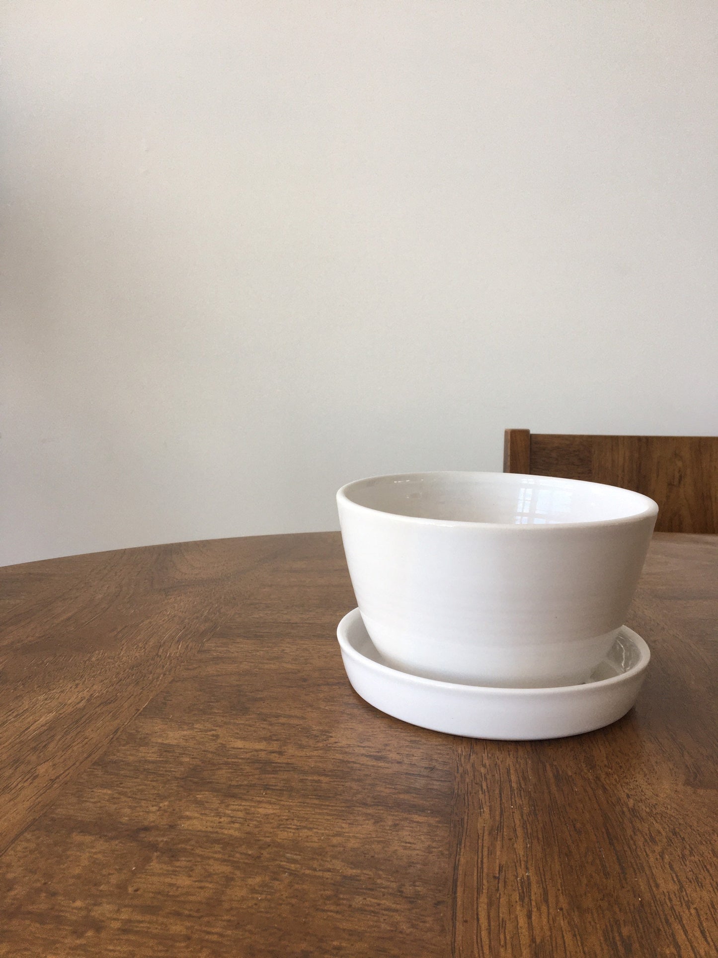 Pepo Ceramics Berry Bowl - gloss white