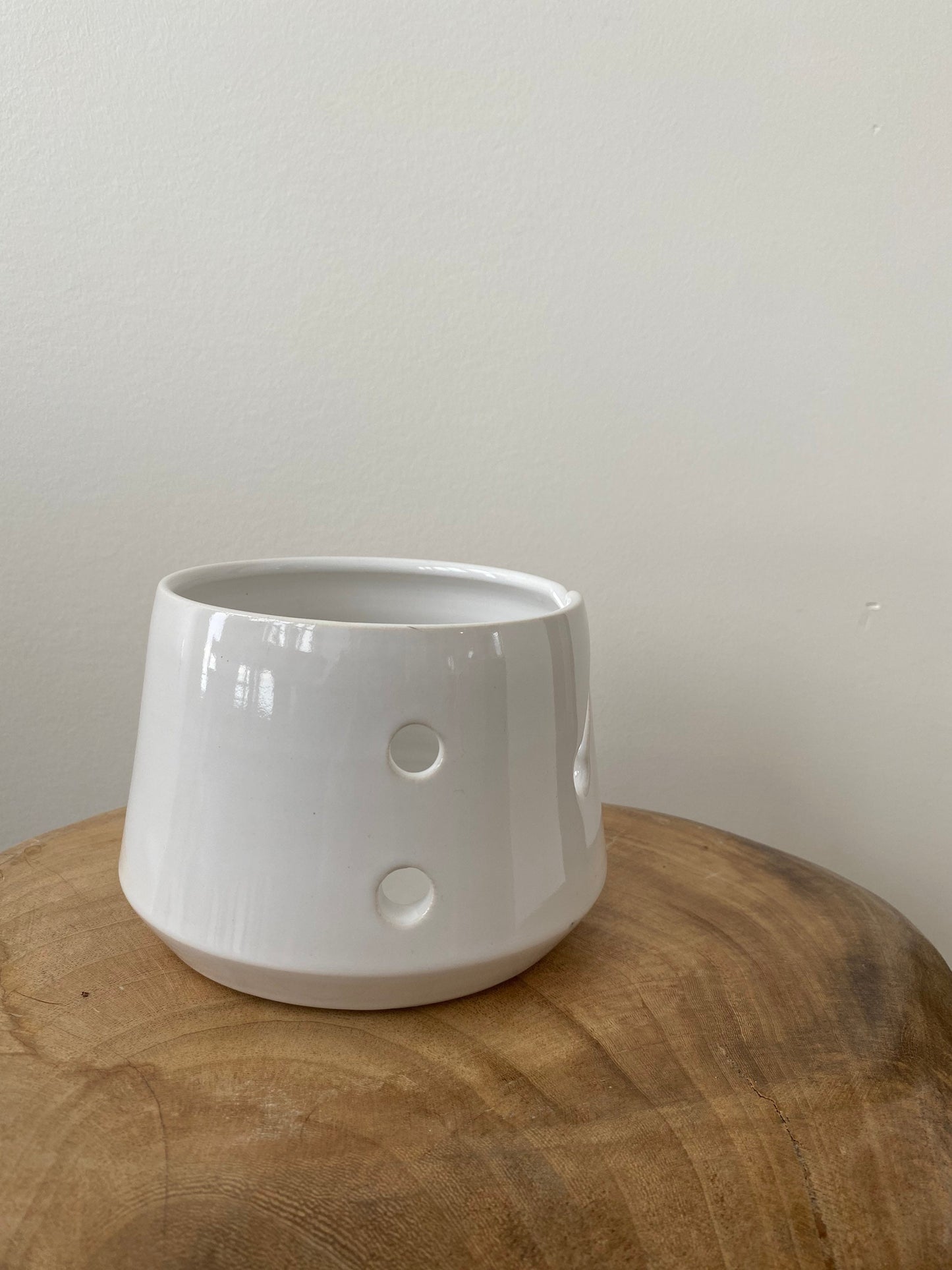 Pepo Ceramics Yarn Bowl - gloss white