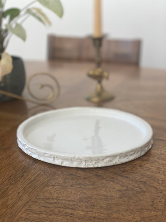 Pepo Ceramics Bark Plate - gloss white
