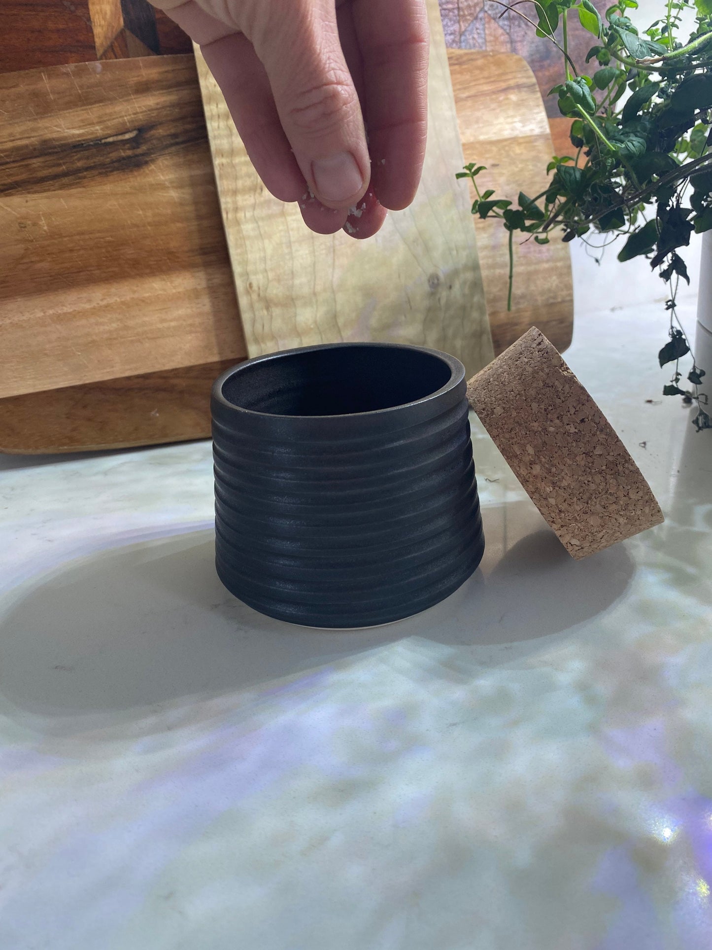 Pepo Ceramics Grooves Salt Cellar with Cork - wrought iron black