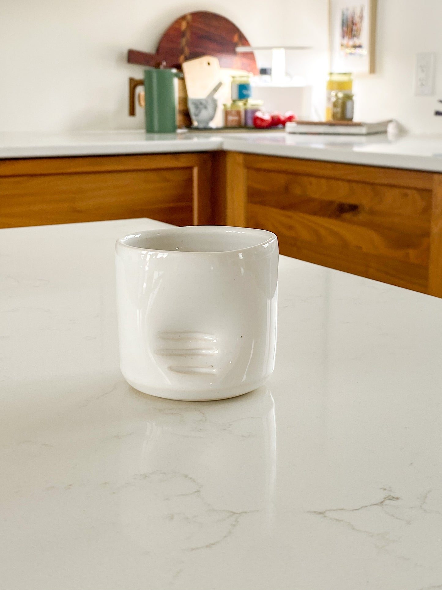 Pepo Ceramics Slash + Dash espresso/whiskey cup- gloss white